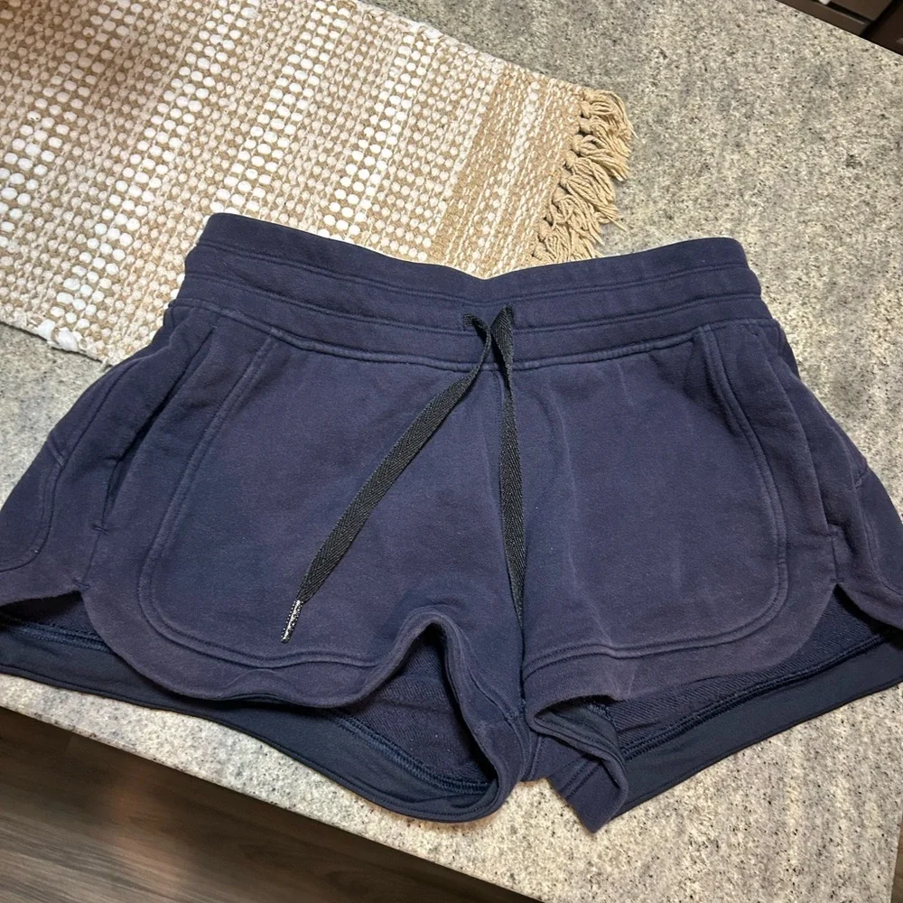 Lululemon Athletica Blue Athletic Shorts with Elastic Waistband - Picture 1 of 4
